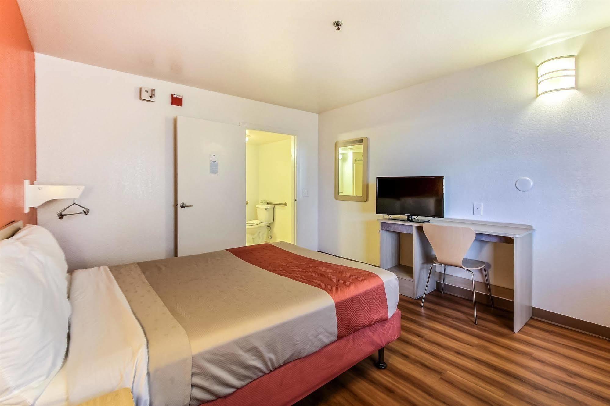Motel 6-Salinas, Ca - North Monterey Area Exterior photo