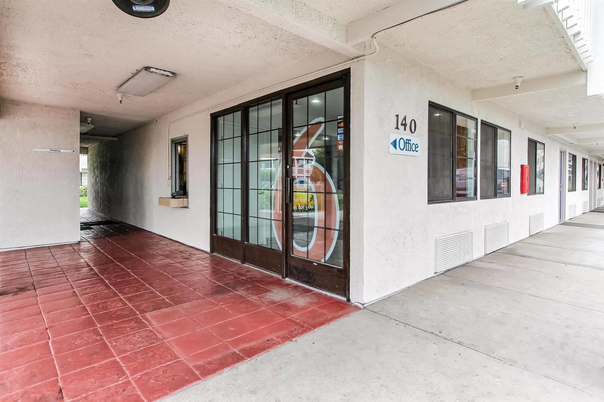 Motel 6-Salinas, Ca - North Monterey Area Exterior photo